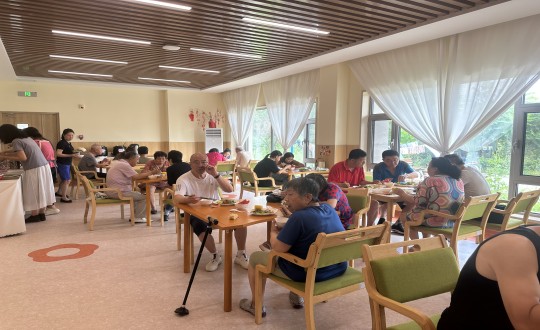 2024年8月10日，养老公司“亲亲邻里食堂”盛大开业_副本.jpg