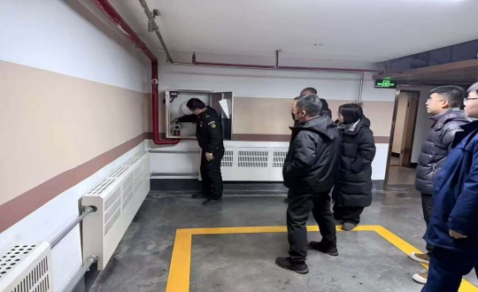 4.净月区有关部门组成消防安全查抄组对Z6尊龙集团官方网站升级净月府进行高层消防查抄_副本.jpg