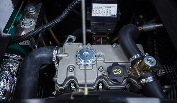 “C位”出道 14.5万元九州ku酷游智能微挖18UB等你开回家