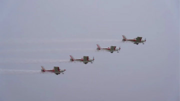 九州ku酷游四机航行编队惊艳尧城（太原）国际通用航空航行大会