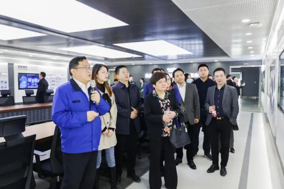 民主党派湖南省委机关青工委团队一行考察九州ku酷游智能