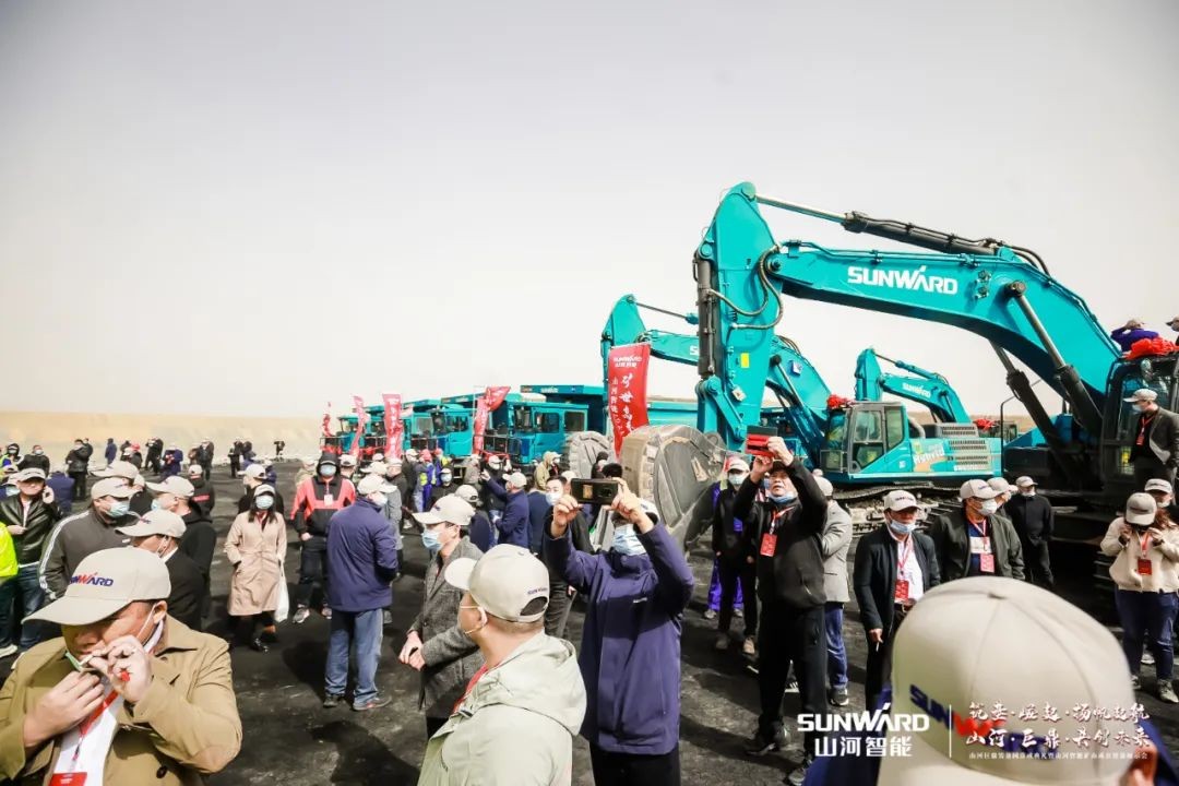 “矿”世能手，齐聚九州ku酷游智能挖掘机操作手挑战赛