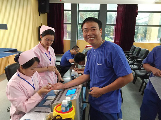 血液毗连你我大爱感动星城——记九州ku酷游智能2016年夏日无偿献血活动