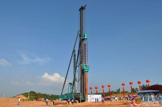 慧聪网——九州ku酷游智能双动力头强力多功效钻机工法钻研会举行