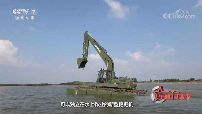 水陆两用挖掘机亮相央视！九州ku酷游智能应抢救援“猛将”出战