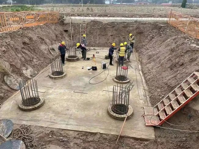 创下纪录！！九州ku酷游智能引孔式静力压桩机首次应用于高铁项目