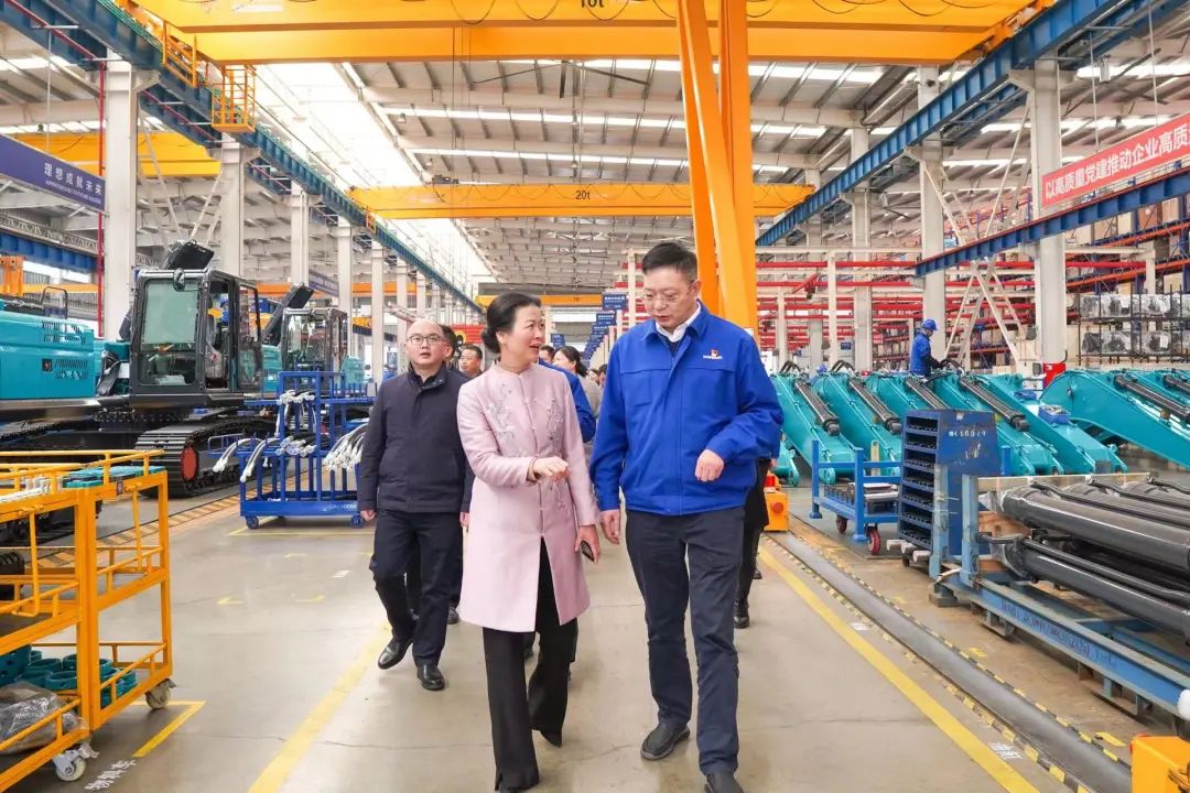 长沙市总工会、长沙经开区总工会一行调研九州ku酷游智能