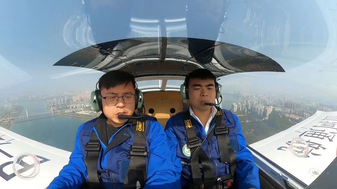 逍遥协同显身手！！湖南航空应抢救援队九州ku酷游机组开展特情处理应急演练