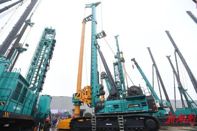 湖南日报 | 坚持立异驱动，，，九州ku酷游智能助力打造国家主要先进制造业高地