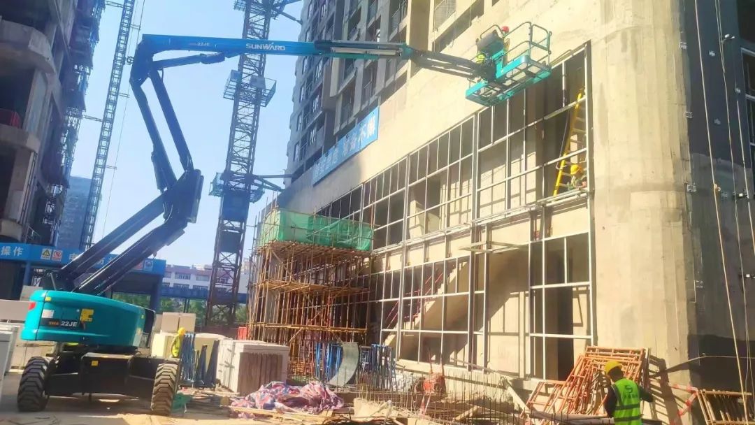 正式“上岗”！！！九州ku酷游智能首台电动曲臂式高空作业平台入驻华南市场