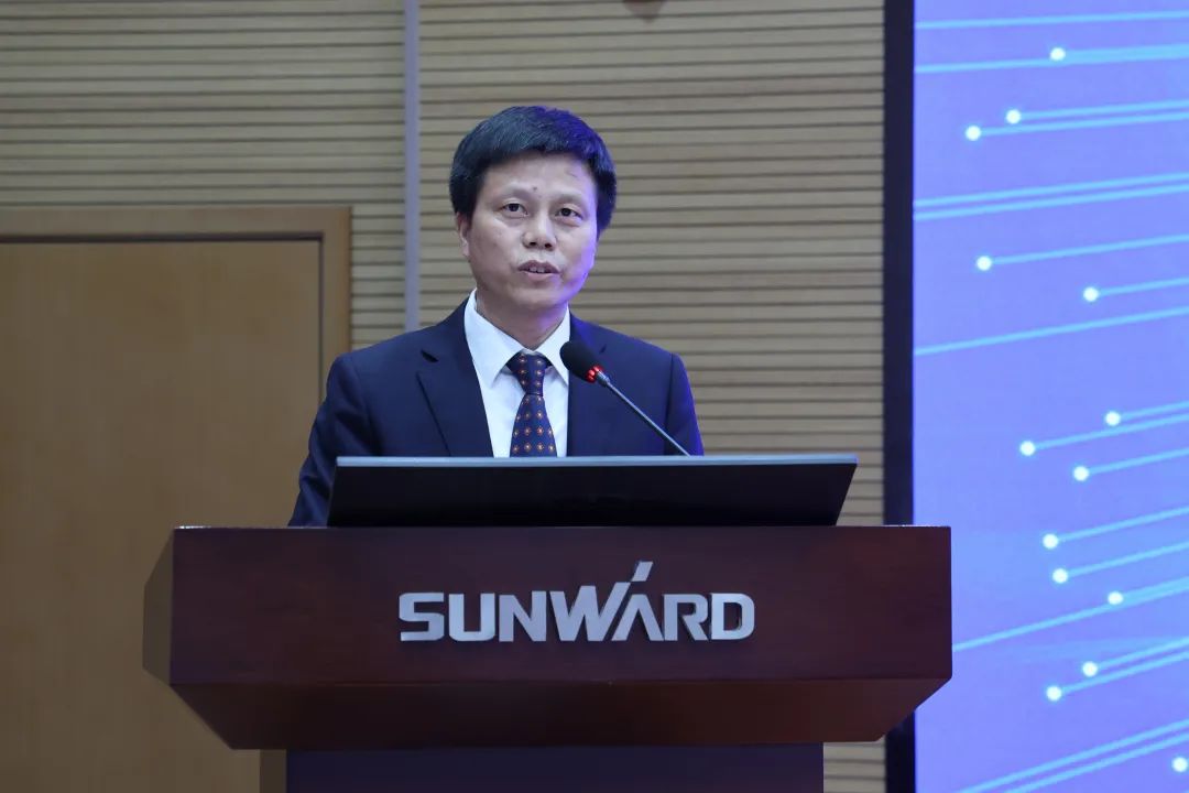 立异引领，，，智造未来！“2022院士专家长沙行”高端装备高质量生长钻研会盛大举行