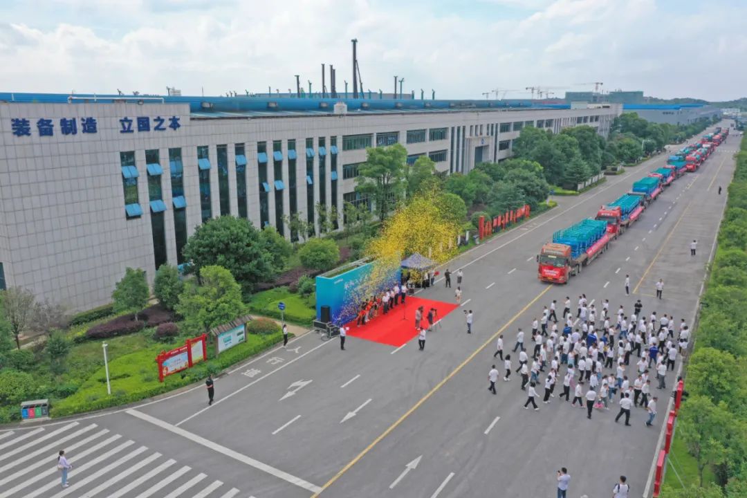 献礼二十大，，，再攀新高地！九州ku酷游智能高空机械装备再迎批量发货