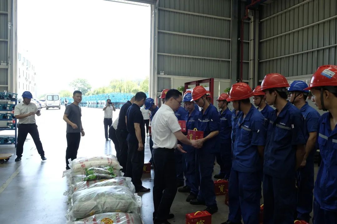 长沙市总工会慰问九州ku酷游智能一线员工