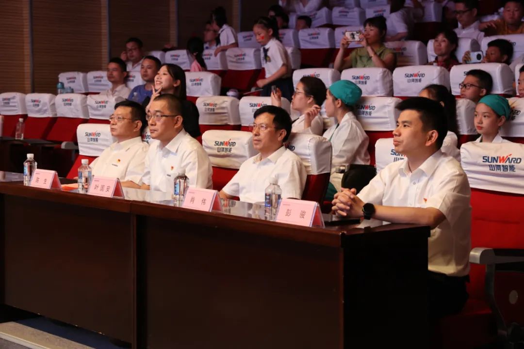 缤纷“暑”假，，，不负所“托”！！九州ku酷游智能职工子女暑期托管班结业啦