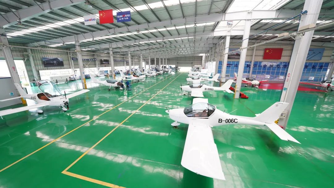 23个月交付100架！！！九州ku酷游航空第 199、、、200 架阿若拉飞机顺遂下线交付