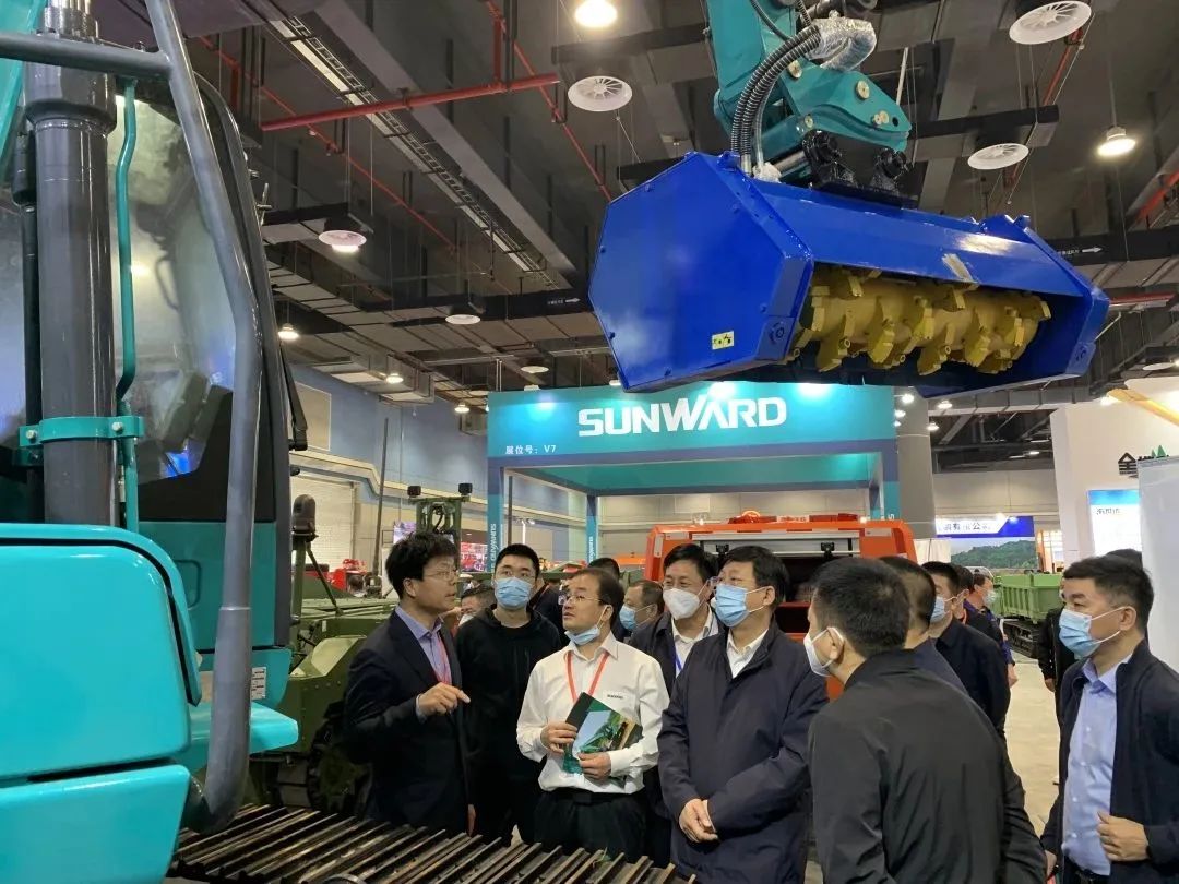 “新兵”报到！九州ku酷游智能应抢救援装备实力亮相第五届天下森林消防装备展