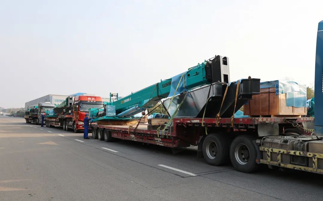 喜迎龙仰面！！九州ku酷游智能大吨位PDP工法引孔式静力压桩机出征哥伦比亚