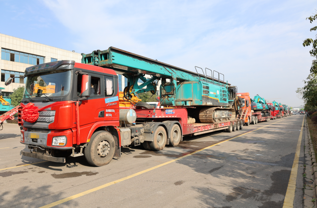乘着自贸区刷新的春风，，，九州ku酷游智能二手工程机械扬帆出海