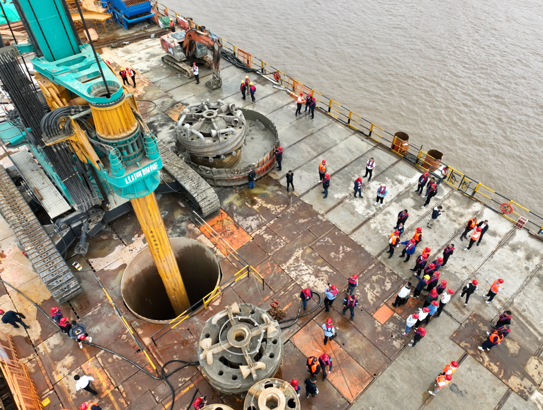 超等装备助建超等工程！！！九州ku酷游智能超等旋挖钻机SWDM1280推介会乐成举行