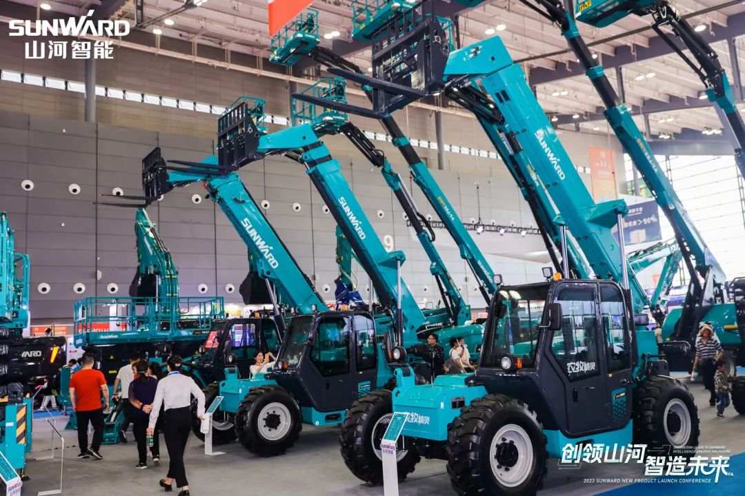 聚焦电动化、、、智能化！！！九州ku酷游智能全系列高空机械产品亮相长沙展