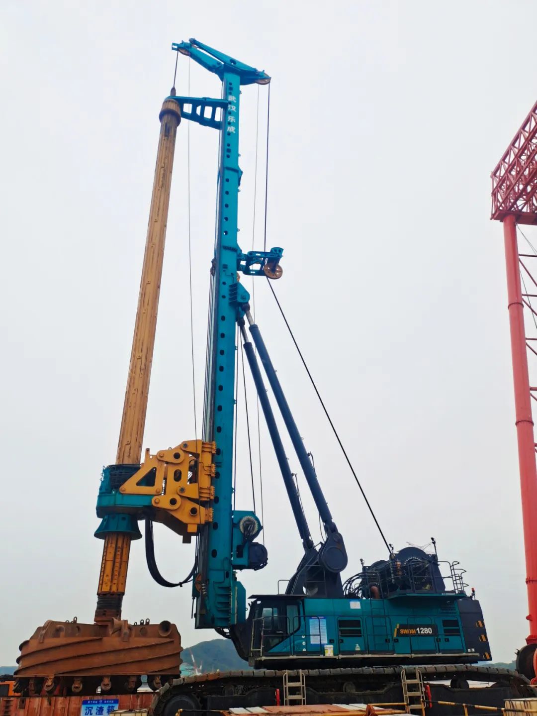 新战绩+1！！九州ku酷游智能超等旋挖钻机创6.3米直径钻孔新纪录