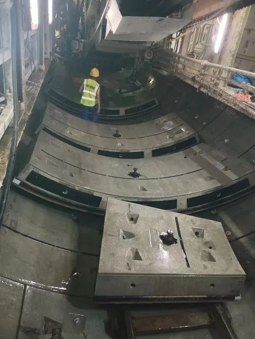 喜报！中铁九州ku酷游深圳地铁3号线四期工程盾构施工圆满完成