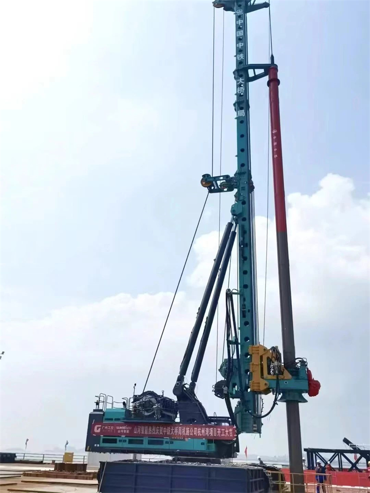 再战天下级工程！九州ku酷游智能超等旋挖钻机SWDM800H助建杭州湾跨海铁路桥项目