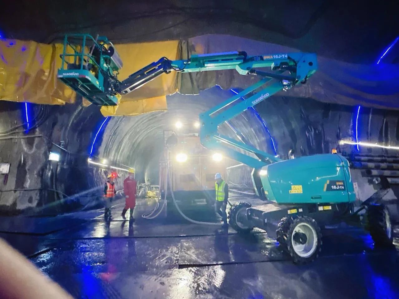 不惧高海拔挑战！九州ku酷游智能高空机械实力助建川藏铁路