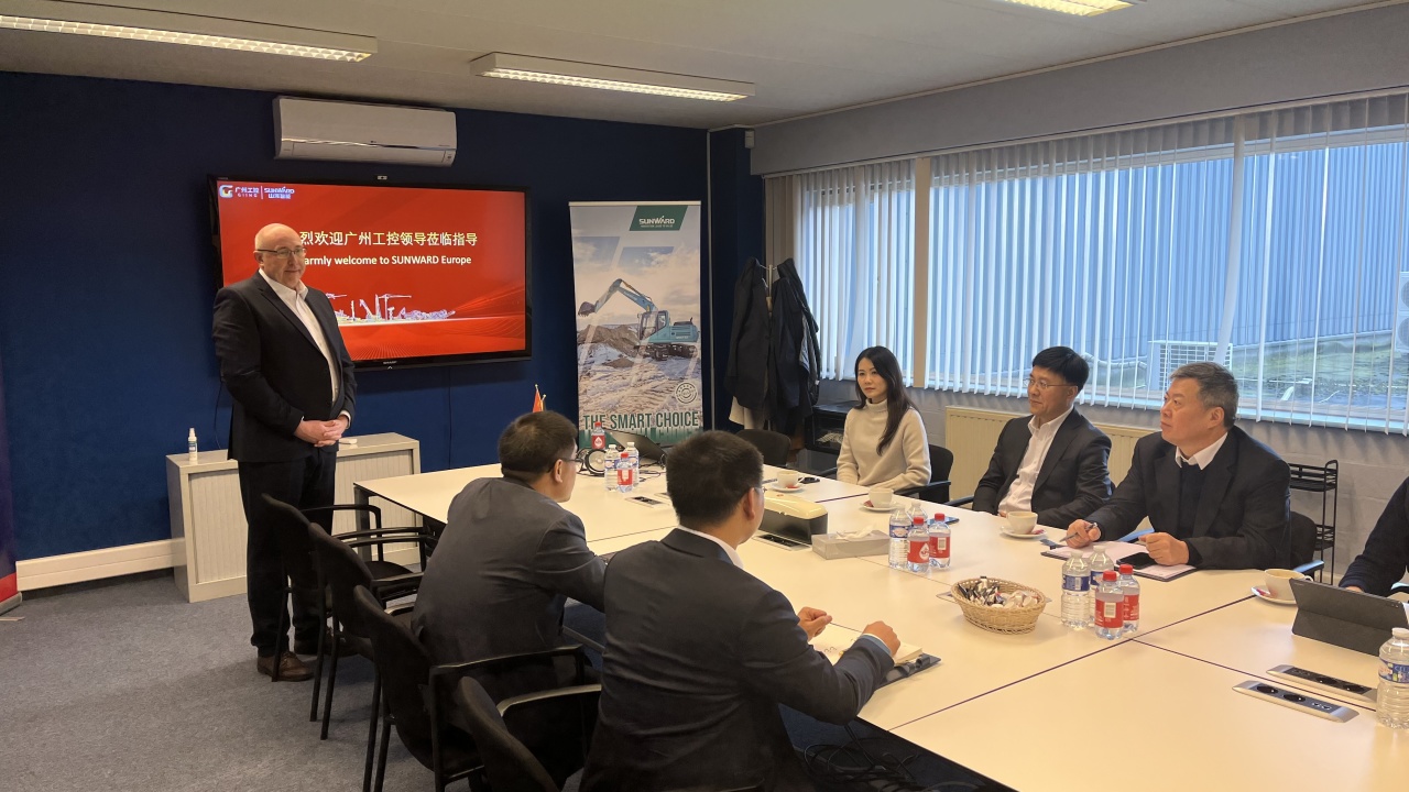 广州工控党委书记、、、董事长景广军率队赴九州ku酷游智能欧洲子公司考察