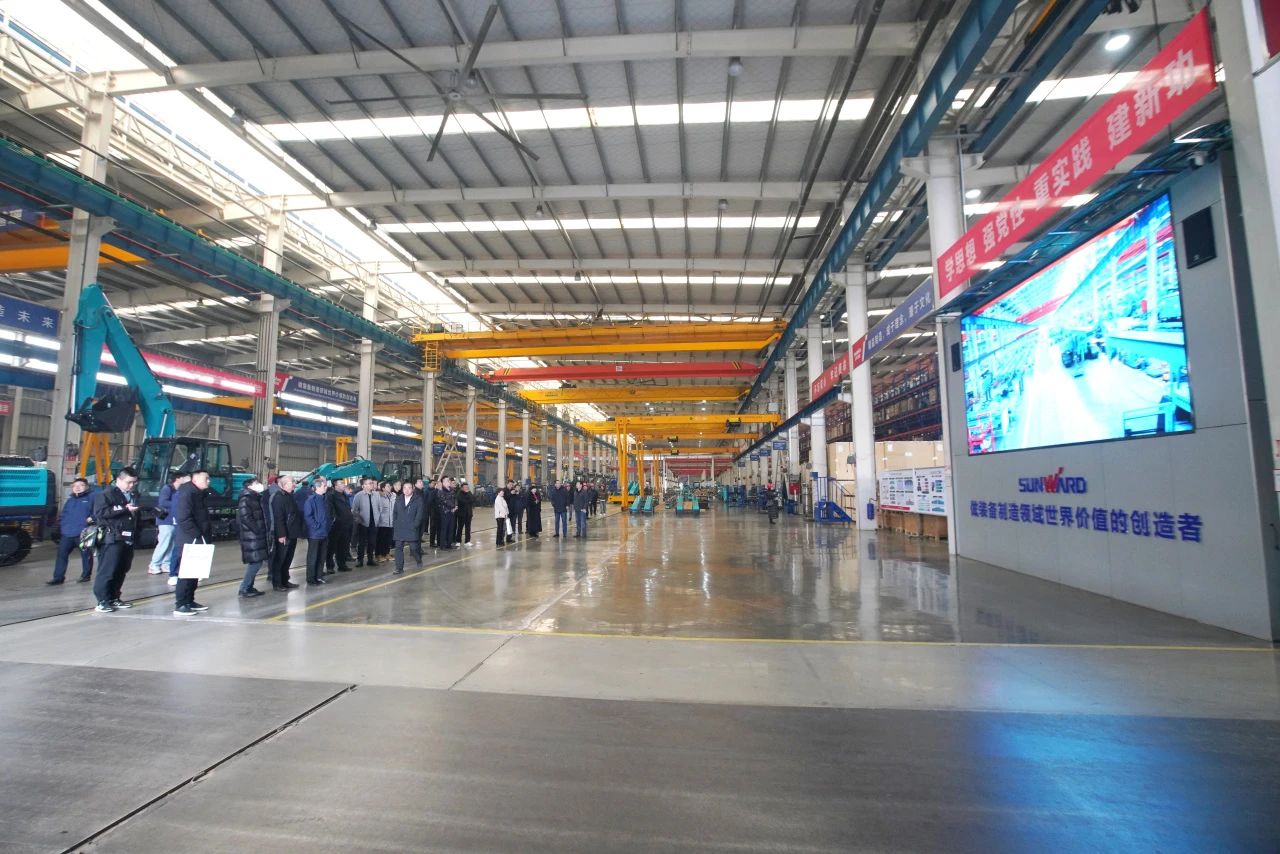 启新程，，，向未来！！！九州ku酷游矿岩揭牌庆典暨新春发货仪式圆满举行