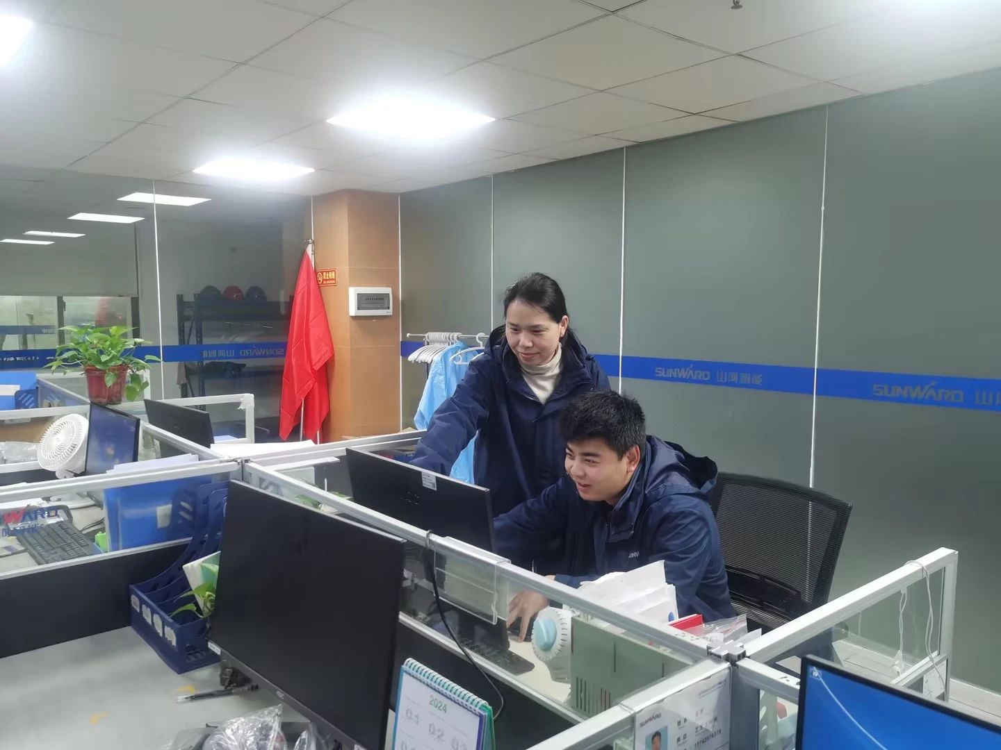 妇女节 | 默默无闻or闪闪发光！她们值得被望见！