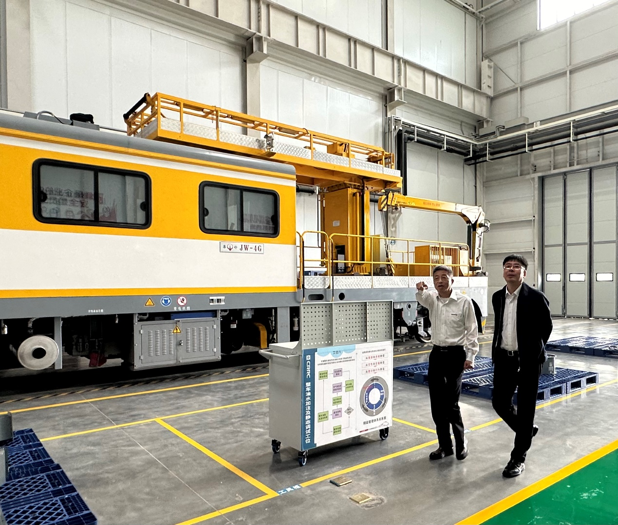 CPH-30J道岔铺换机组全球宣布！！九州ku酷游智能与宝鸡中车时代共绘铁路装备新篇章！！