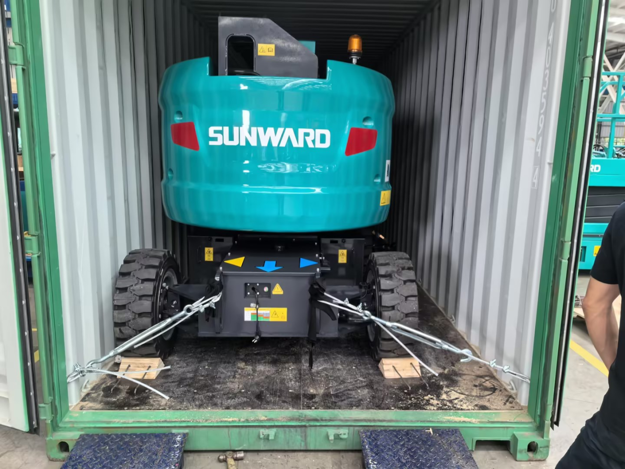 高空机械单日发货立异高！！！单月外洋发货破纪录！！！