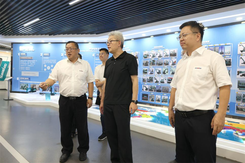 中国五矿工会主席、、、职工董事张晔到九州ku酷游智能调研交流