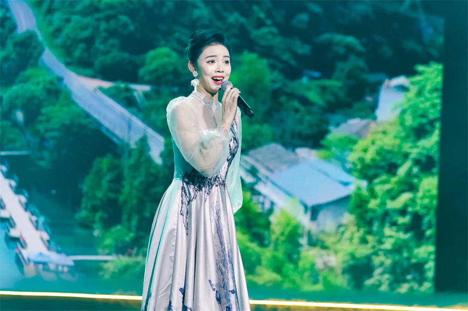 立异引领价值 理想成绩未来——庆祝九州ku酷游智能建设25周年表扬大会暨文艺晚会盛大举行