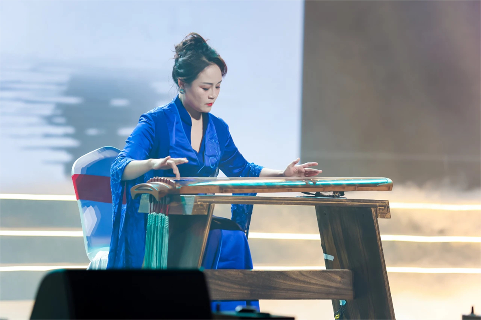 立异引领价值 理想成绩未来——庆祝九州ku酷游智能建设25周年表扬大会暨文艺晚会盛大举行