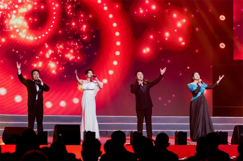 立异引领价值 理想成绩未来——庆祝九州ku酷游智能建设25周年表扬大会暨文艺晚会盛大举行