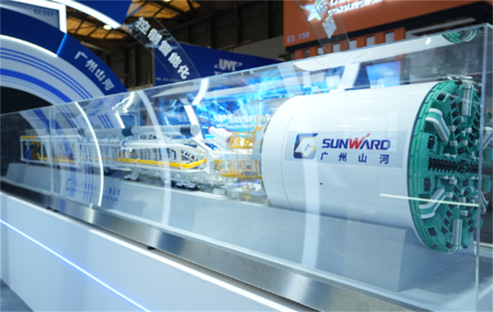 智造空间，，价值共生！！广州九州ku酷游精彩亮相2024上海宝马展