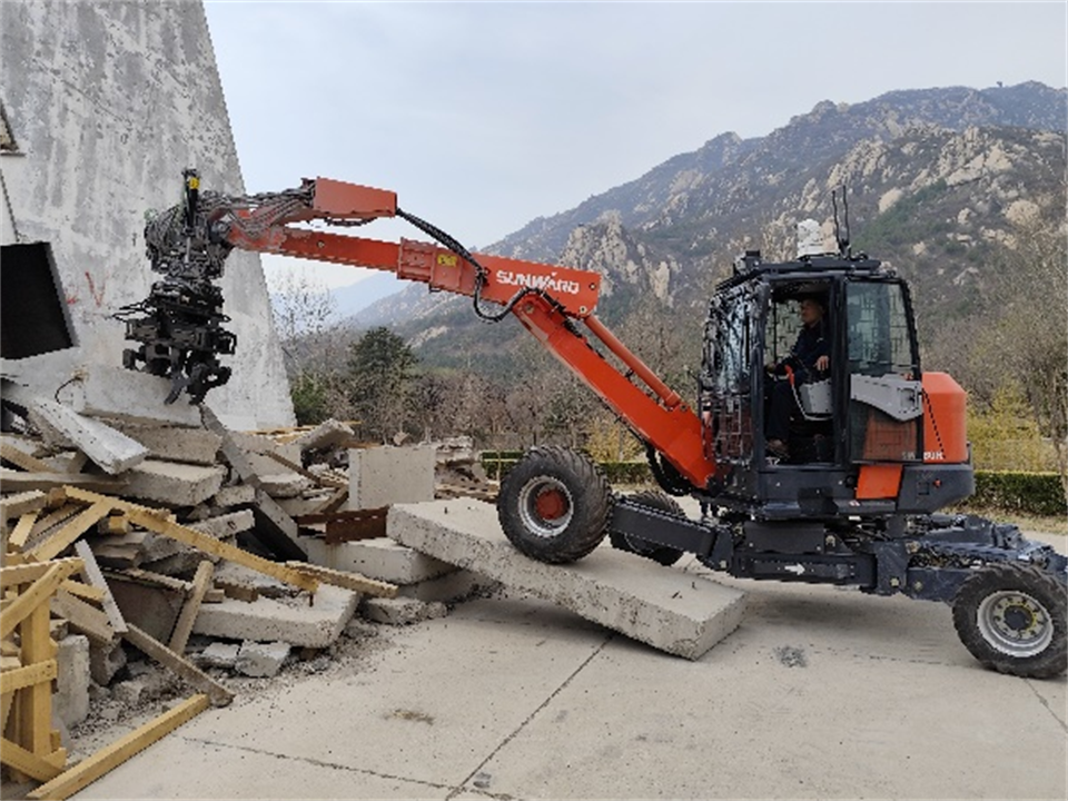 九州ku酷游特装重大地形灾难应抢救援机械人入选工信部《先进清静应急装备推广目录（工业领域2024版）》