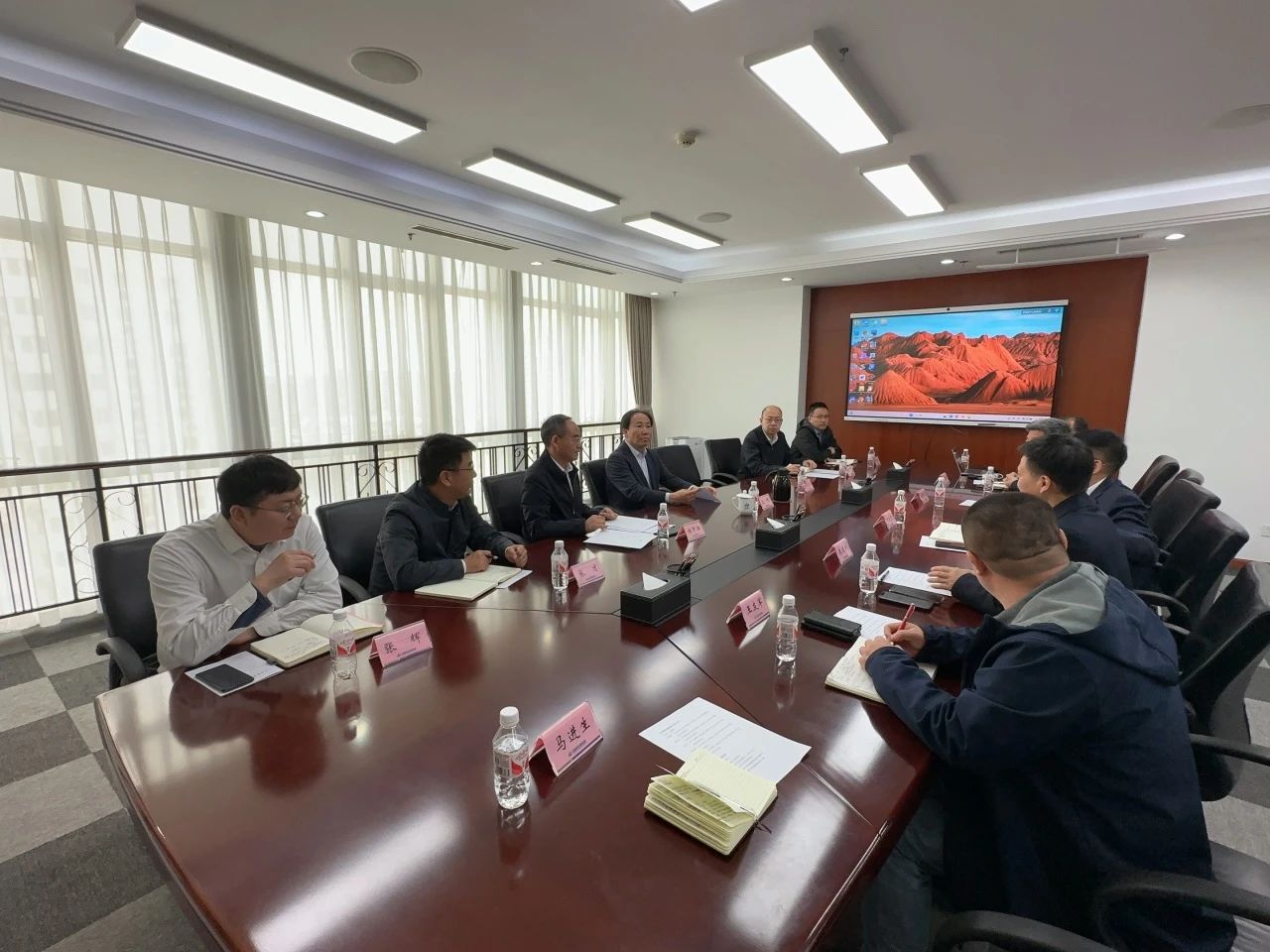 九州ku酷游智能董事长付向东带队造访中煤地质总局、大地特勘公司