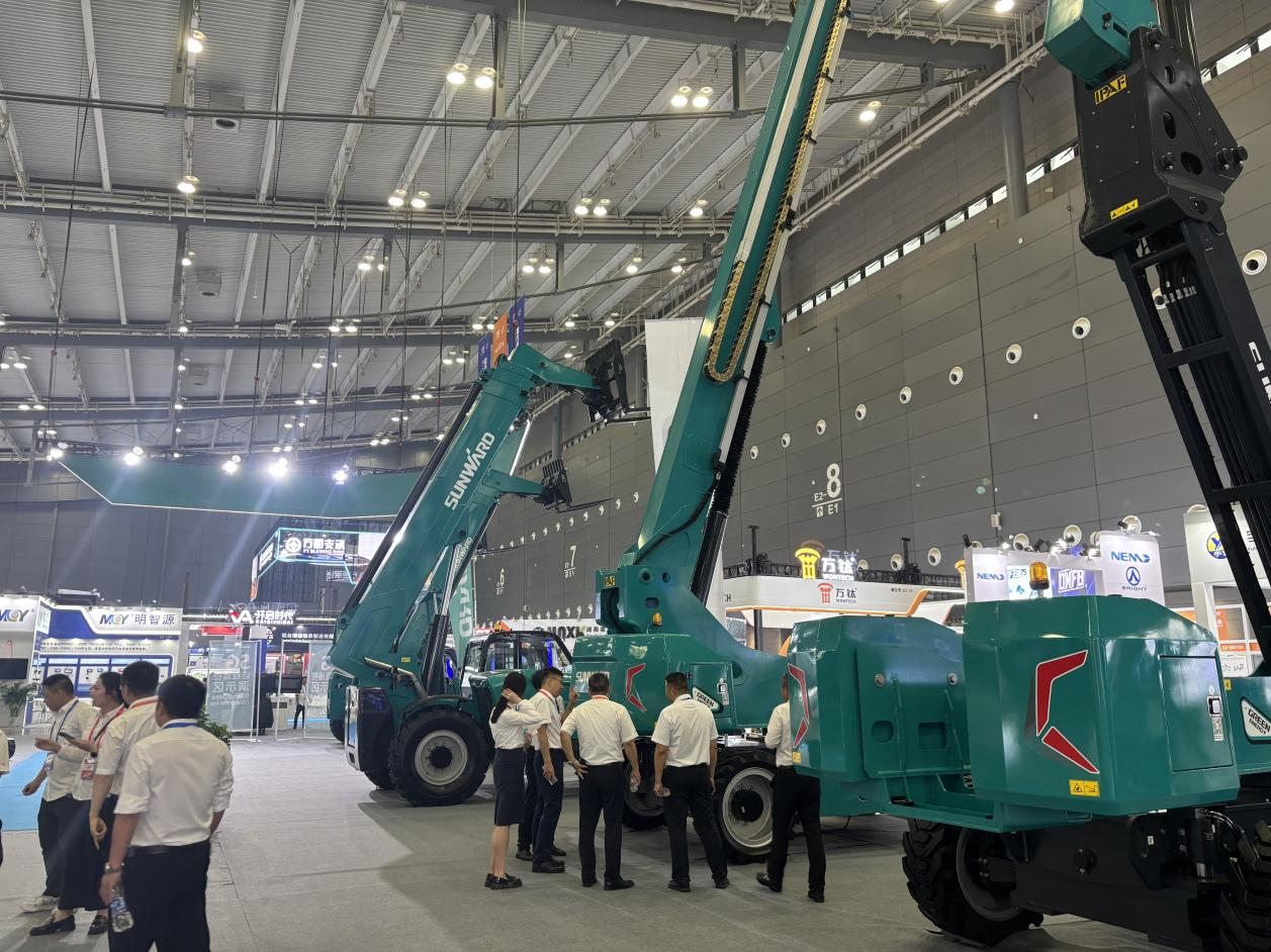 2025 CICEE | 九州ku酷游智能SWT34JE-P电动直臂式高空作业平台重磅宣布！！！