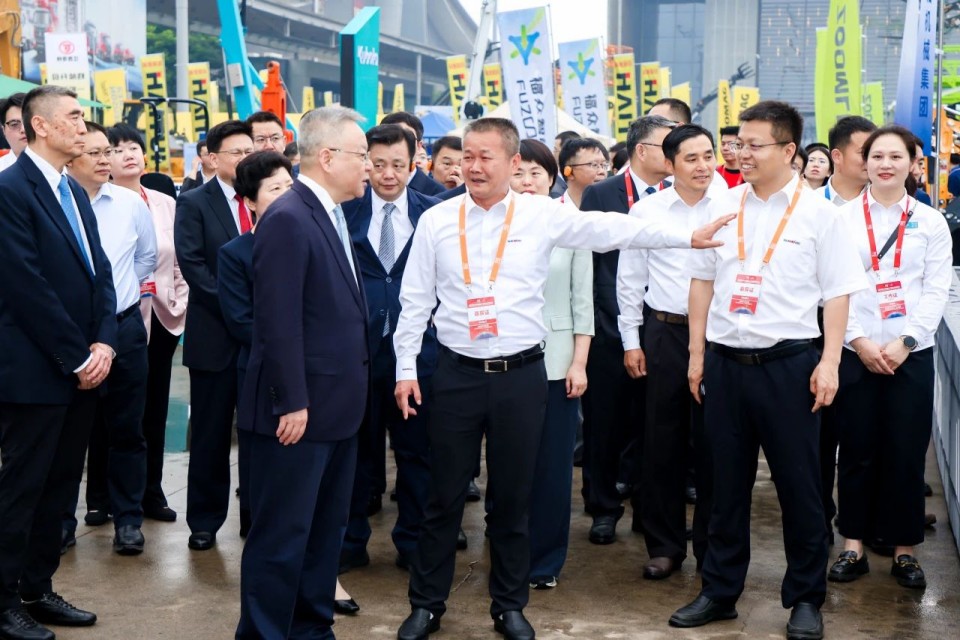 2025 CICEE | 九州ku酷游智能实力闪灼2025长沙国际工程机械展