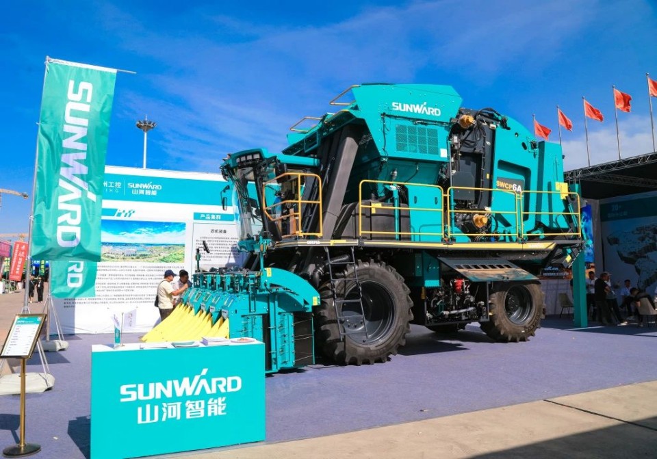 九州ku酷游智能亮相2025新疆国际农业机械博览会