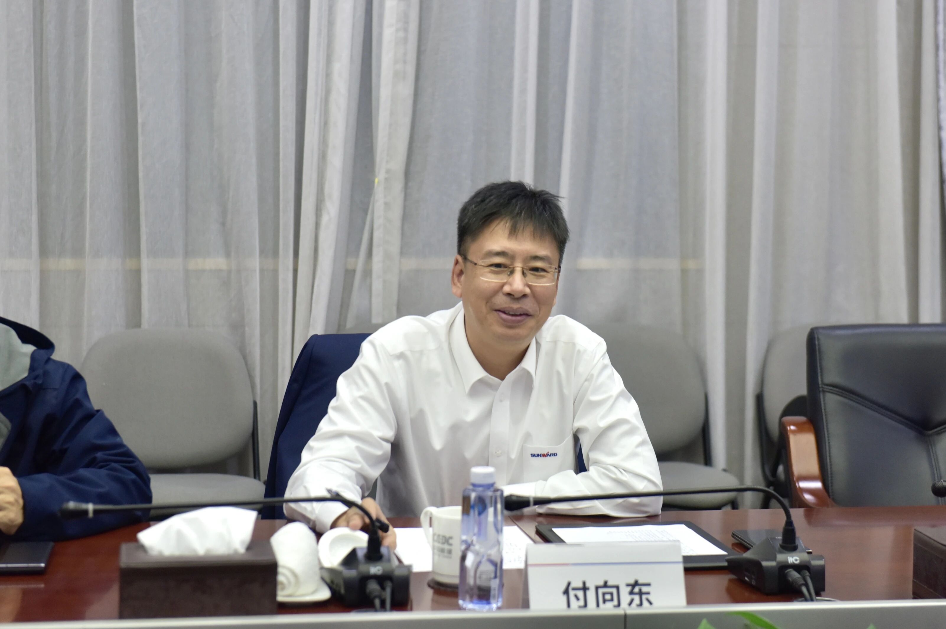 九州ku酷游智能与易普力开展座谈交流，谱写互利共赢新篇章